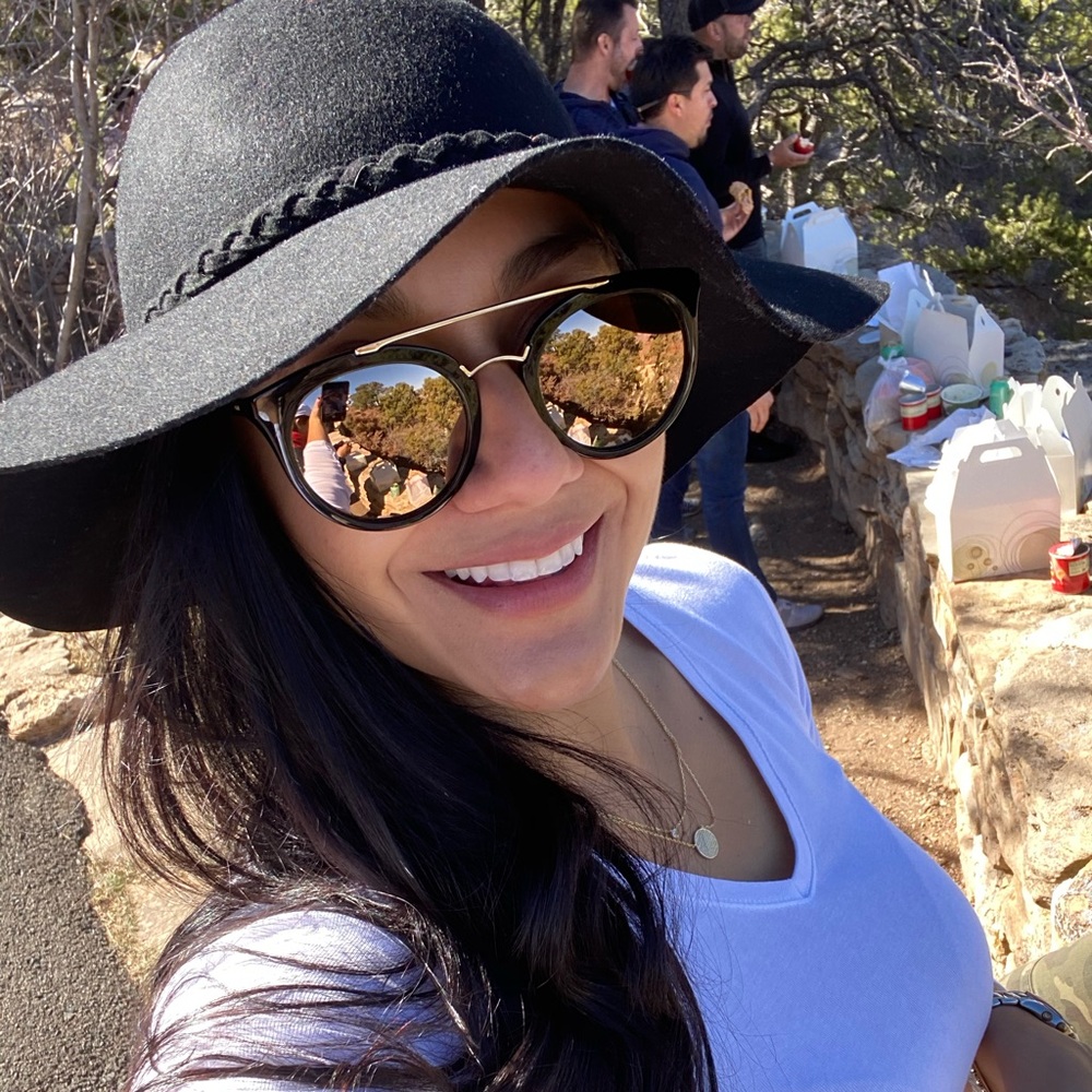 Meet your Posher, Brenda